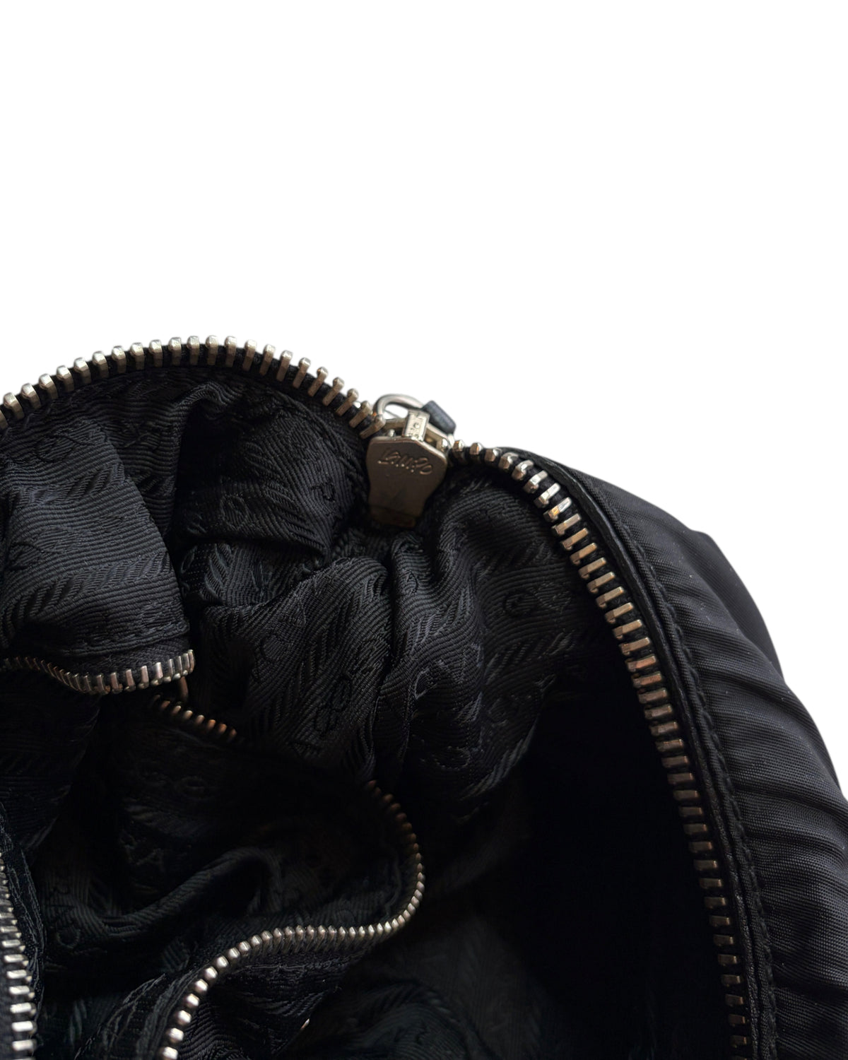 2000S PRADA TESSUTO NYLON BAG