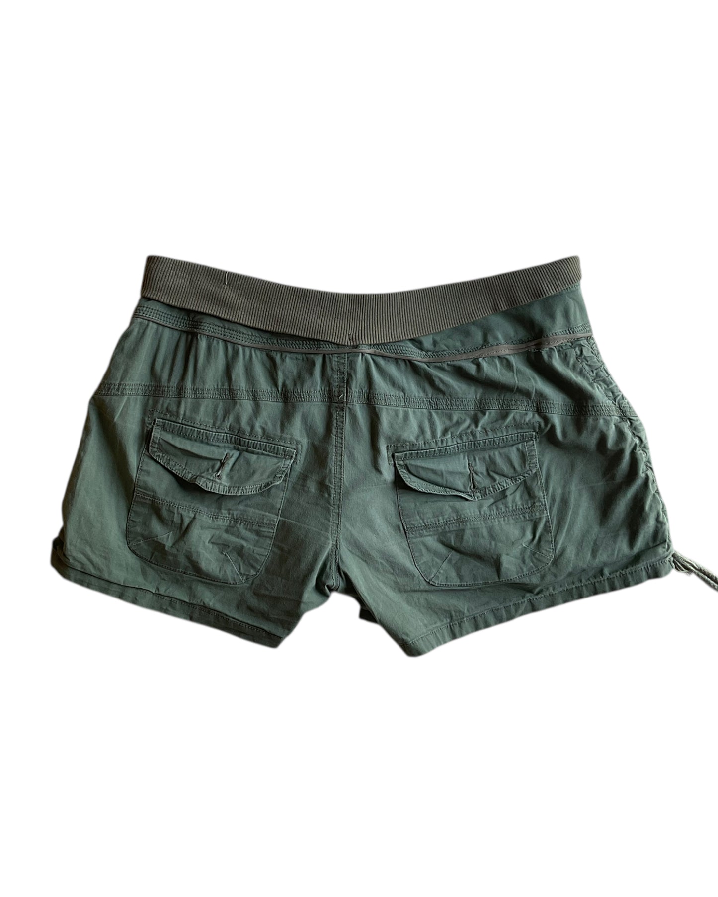 2000’s MAURICES SHORT