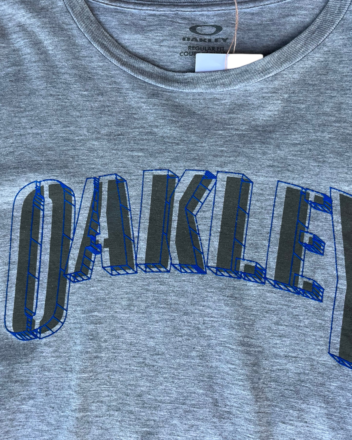 2000S OAKLEY T-SHIRT