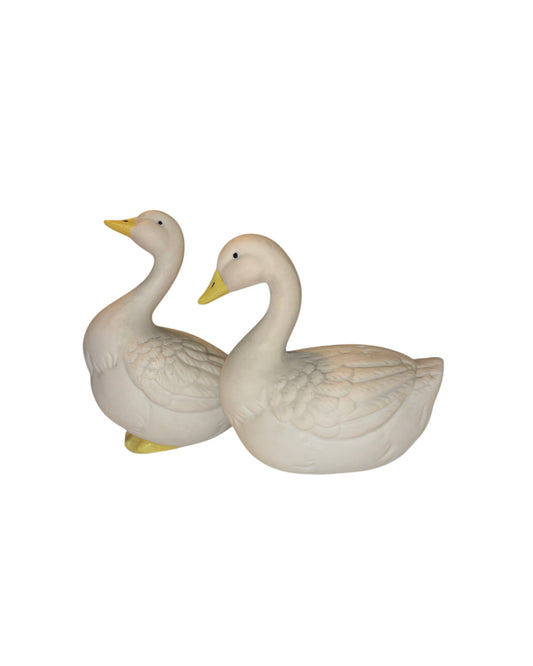 1990S VINTAGE LAKE SALT AND PEPPER SET