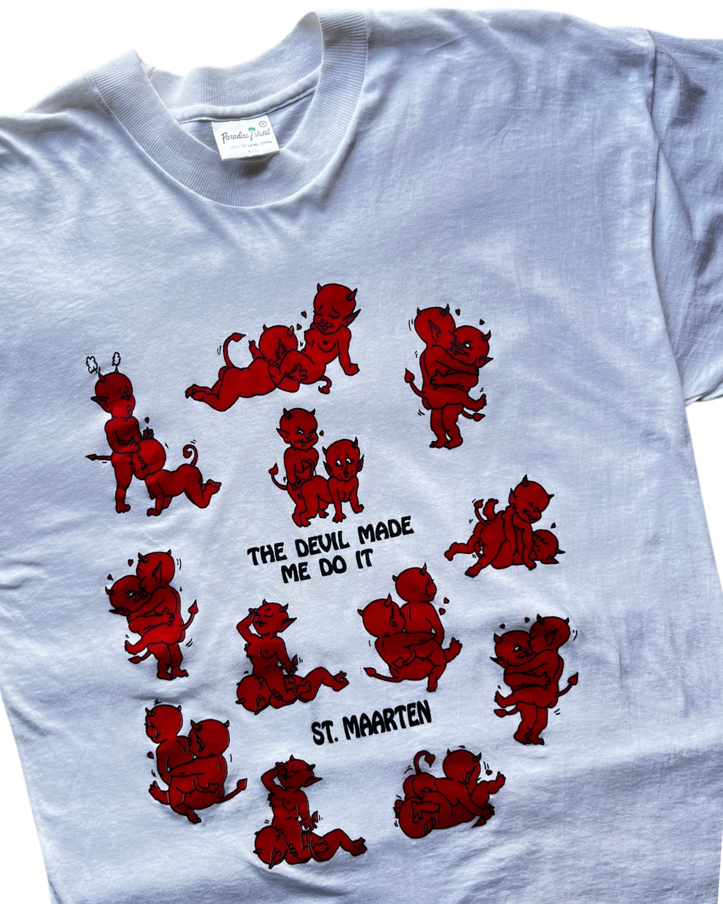 1990'S PARADISE ISLAND TSHIRT