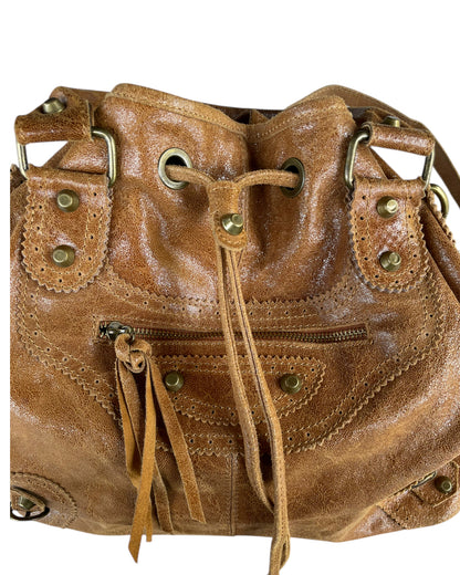 2000S TAN LEATHER BUCKET BAG