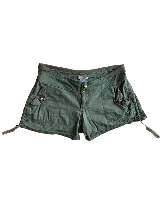 2000’s MAURICES SHORT
