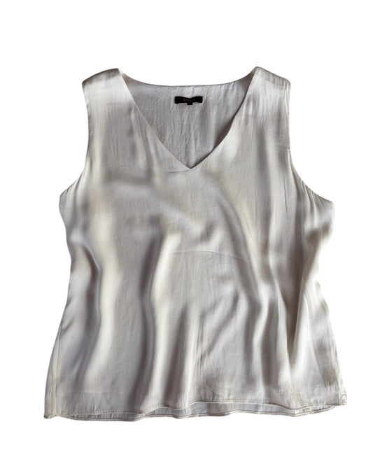 2000S QUINCE WHITE V-NECK TOP
