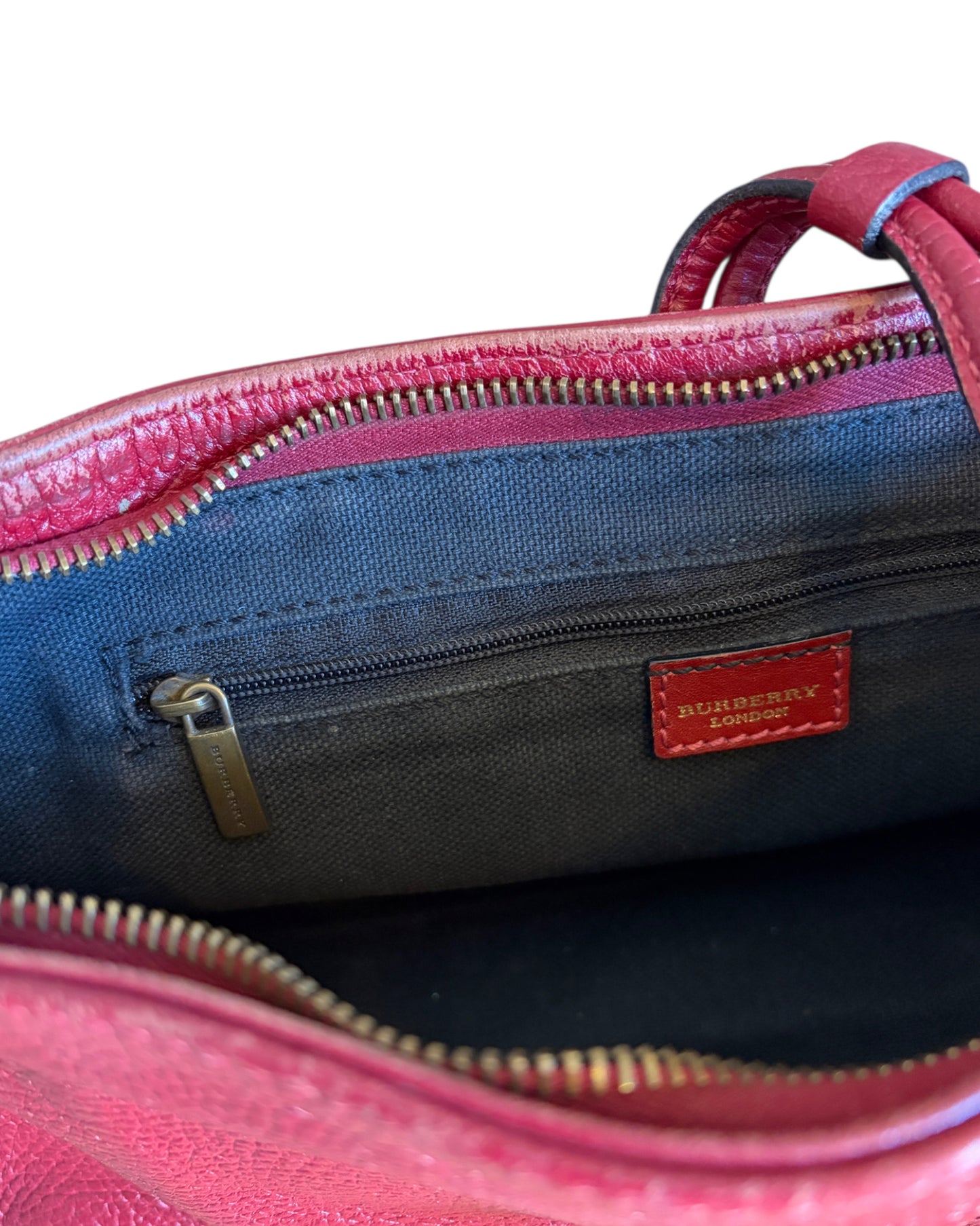 2000’S BURBERRY HAYMARKET HORN TOGGLE