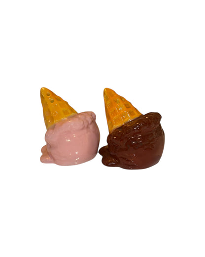1990S SWEET TREAT SALT AND PEPPER SET