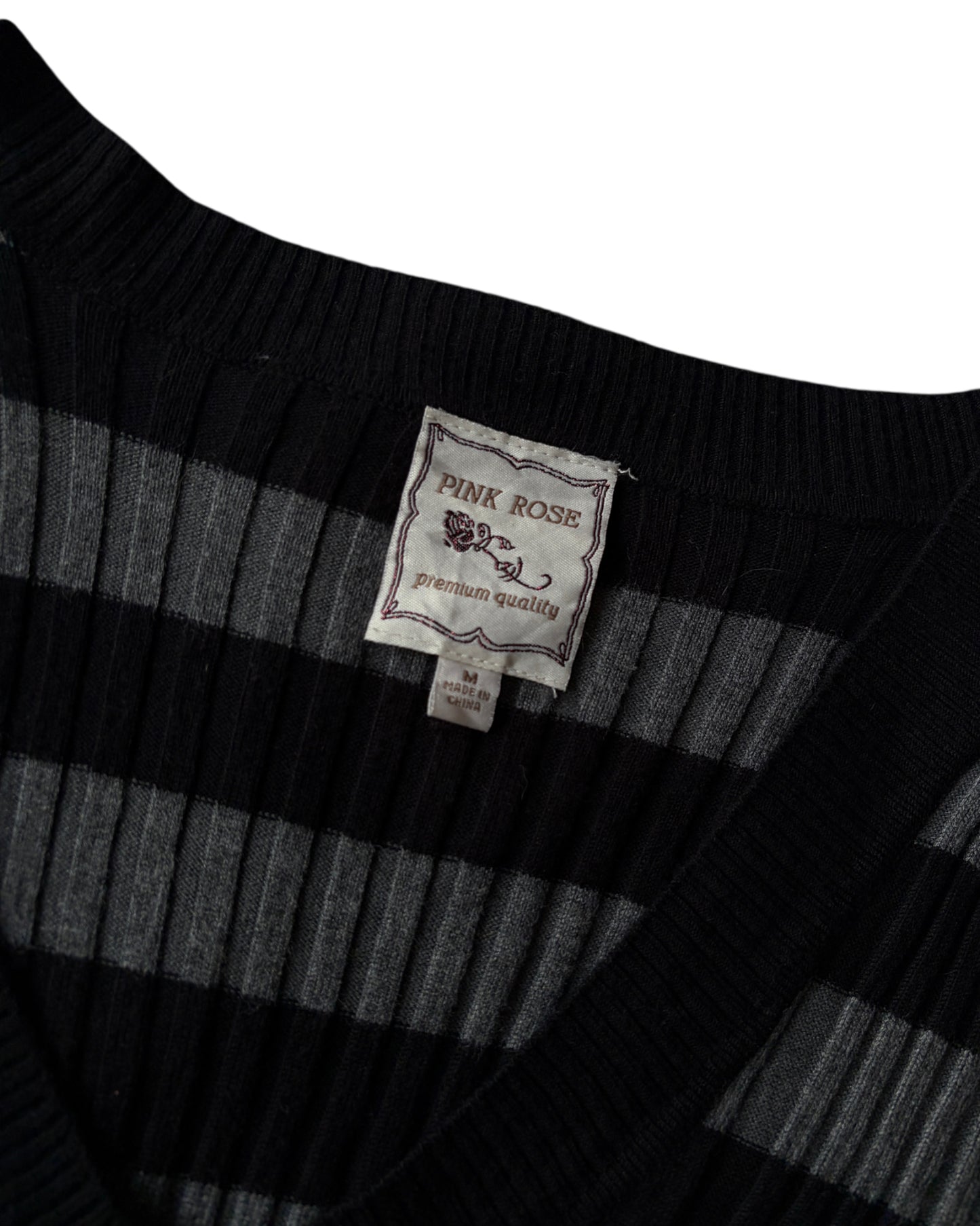 2000S PINK ROSE SWEATER