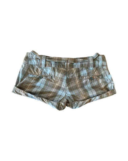 2000S DELIAS PLAID SHORTS