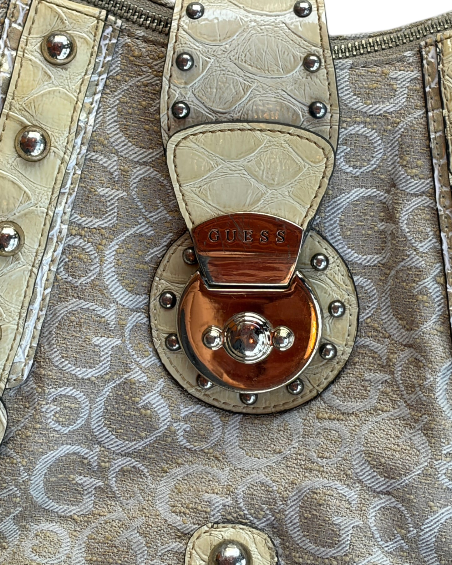 2000S GUESS BAG