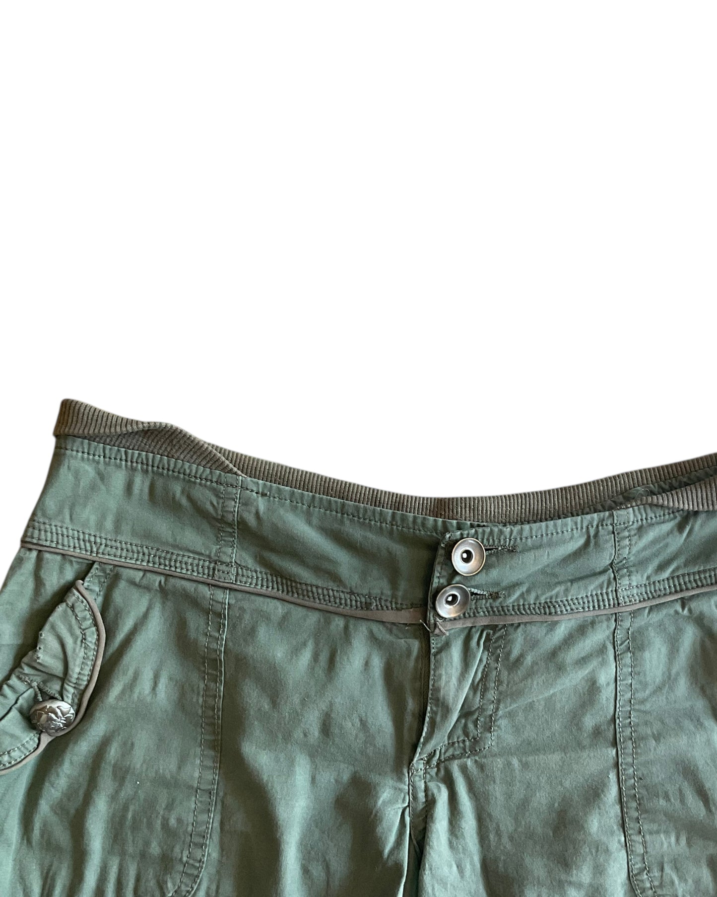 2000’s MAURICES SHORT