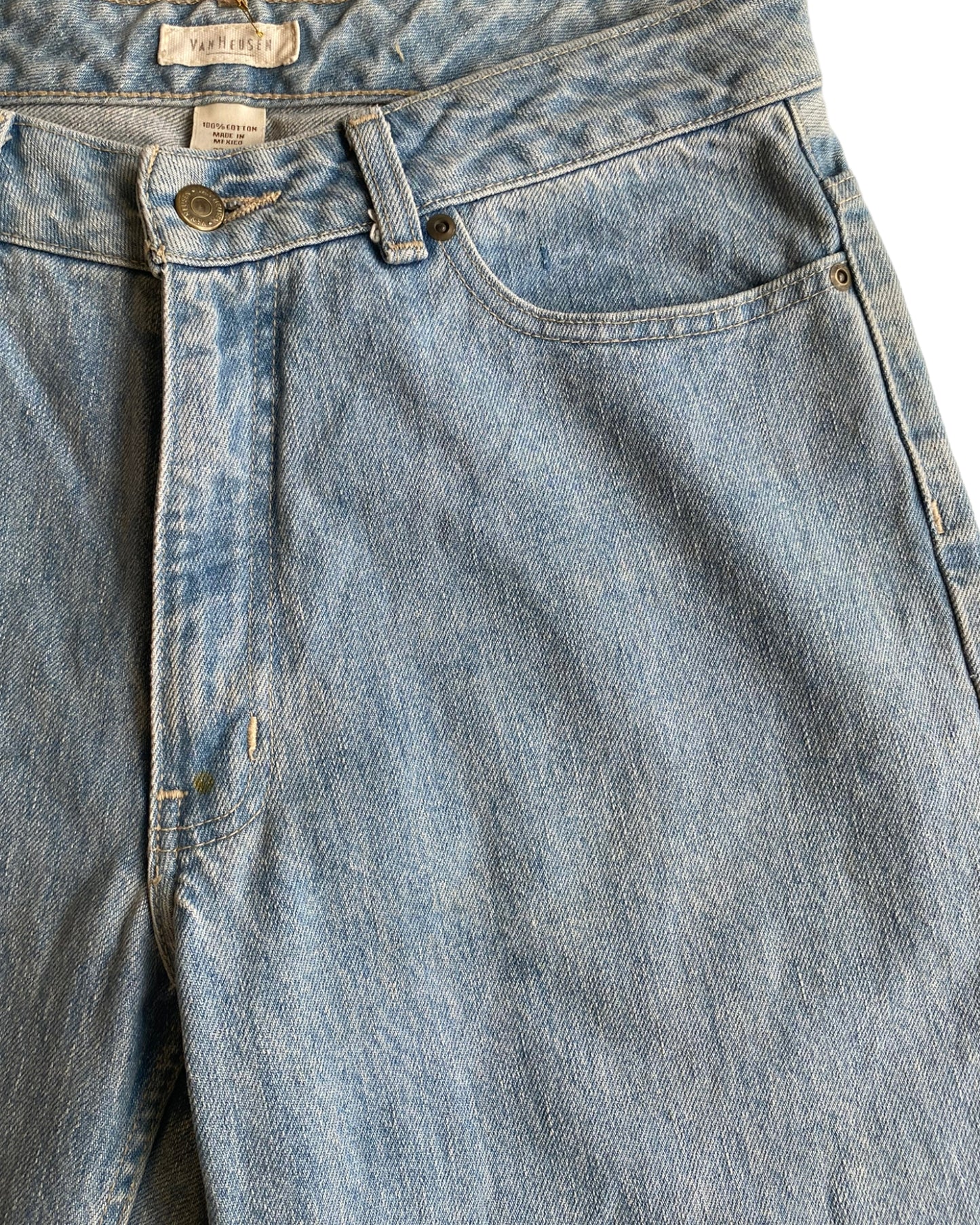 2000's VAN HEUSEN JEANS